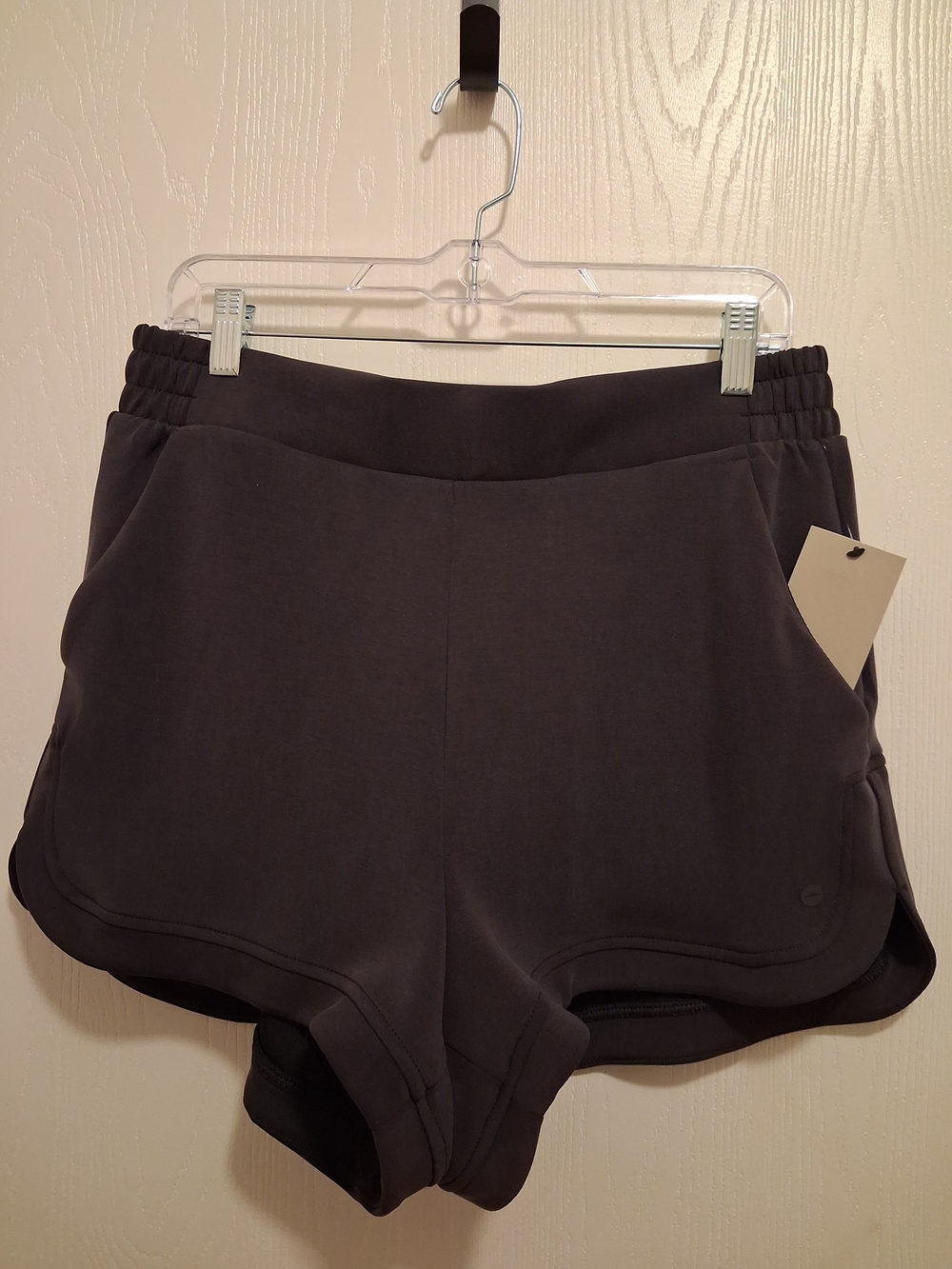 NWT Avia Scuba Shorts Women's Large Black Soft Stretch Athleisure Pockets